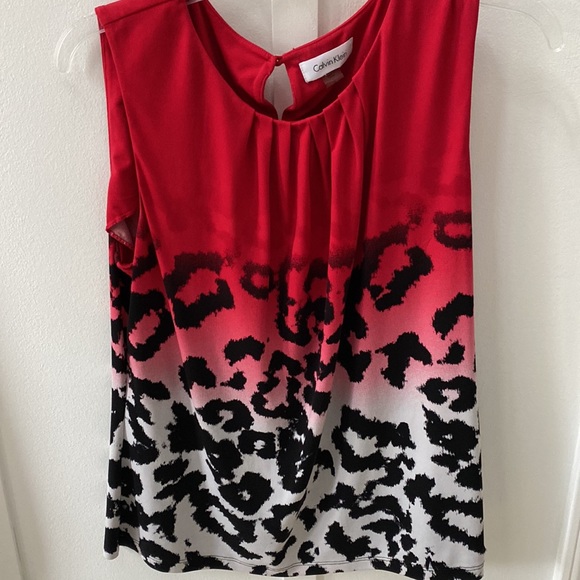 Calvin Klein Size Large Shell - Picture 3 of 4